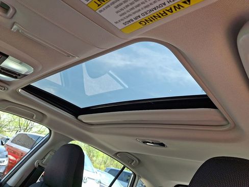 Used 2023 Subaru Impreza Premium image 14