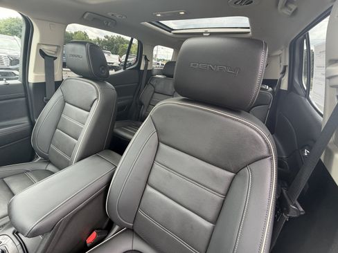 Used 2023 GMC Acadia Denali w/ Denali Ultimate Package AWD/4WD image 33