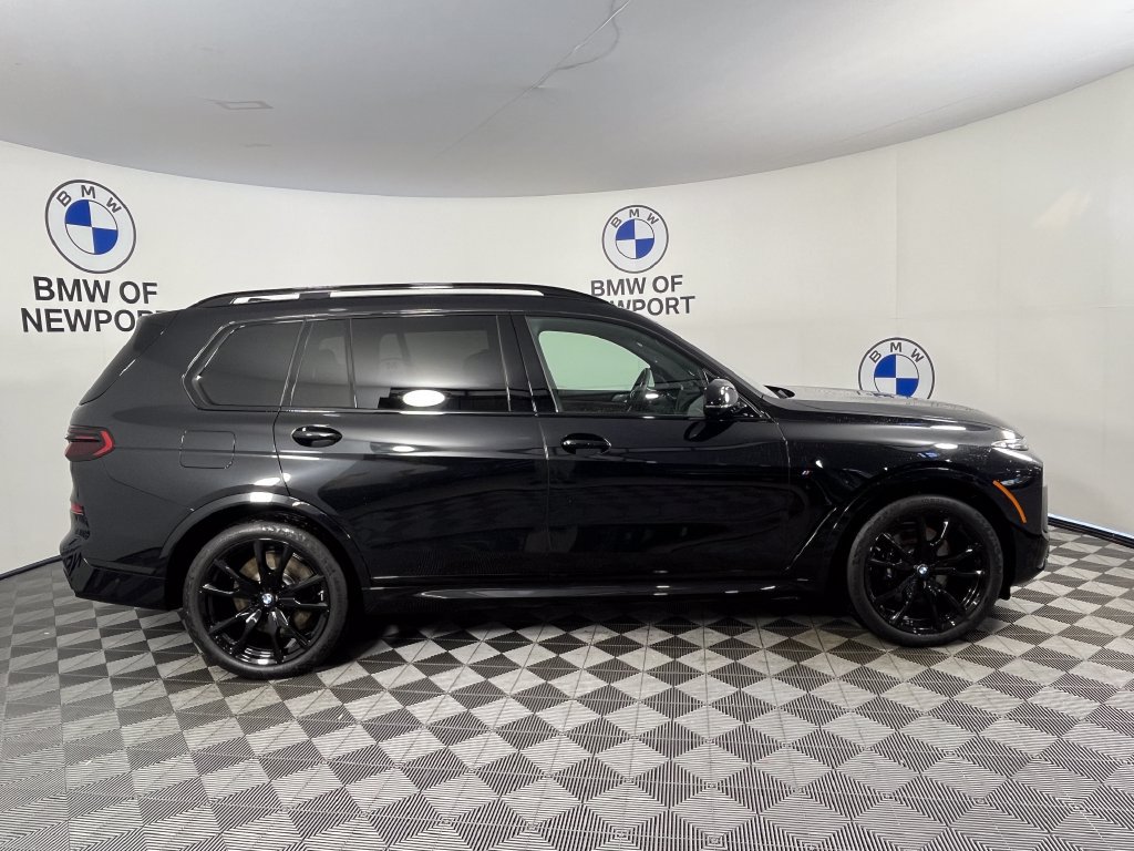 Used 2027 BMW X7 M60i AWD/4WD image 6