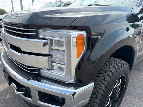 Used 2018 Ford F350 Lariat w/ Lariat Ultimate Package AWD/4WD image 2