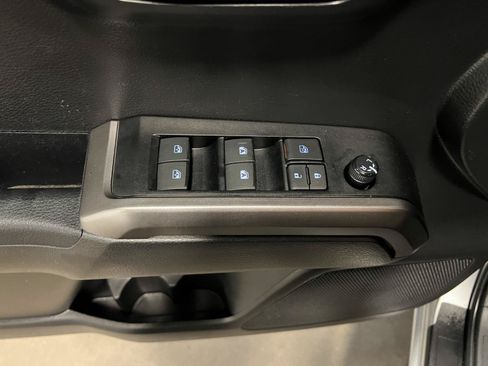 Used 2023 Toyota Tacoma SR5 w/ Technology Package AWD/4WD image 25
