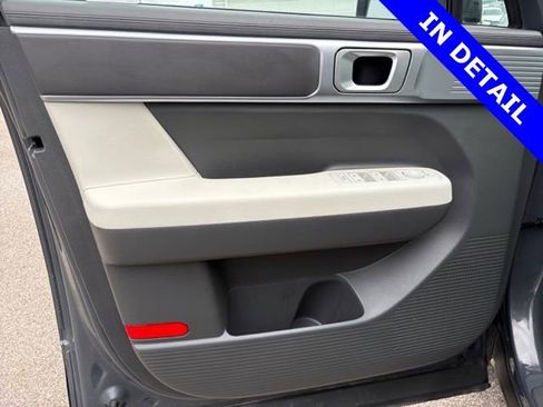 Used 2025 Hyundai Santa Fe SE image 19