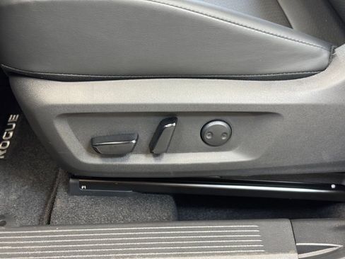 New 2026 Nissan Rogue SV image 10