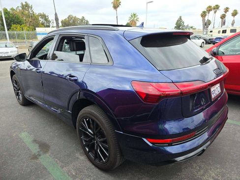 Used 2022 Audi e-tron Chronos AWD/4WD image 3