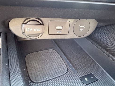 Used 2025 Hyundai Elantra SEL FWD image 20