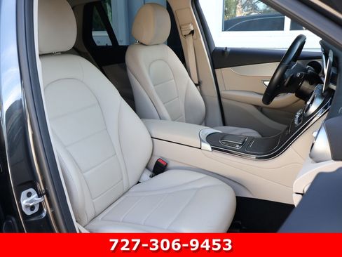 Certified 2022 Mercedes-Benz GLC 300 image 24