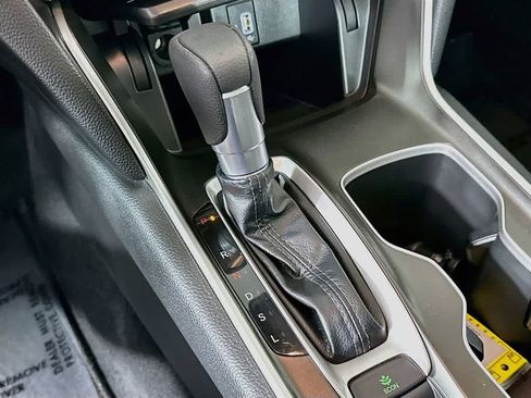 Used 2020 Honda Accord EX image 19