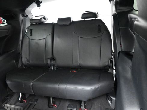 Used 2025 Toyota Sienna Limited image 23