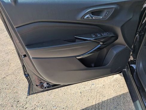 New 2026 Chevrolet Trax RS w/ Sunroof Package FWD image 8