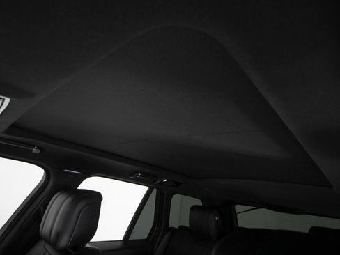 Used 2021 Land Rover Range Rover P525 Westminster Edition image 40