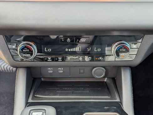 New 2026 Mitsubishi Outlander AWD image 22