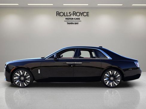 New 2025 Rolls-Royce Ghost image 3