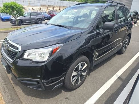 Used 2017 Subaru Forester 2.5i w/ Alloy Wheel Package AWD/4WD image 2