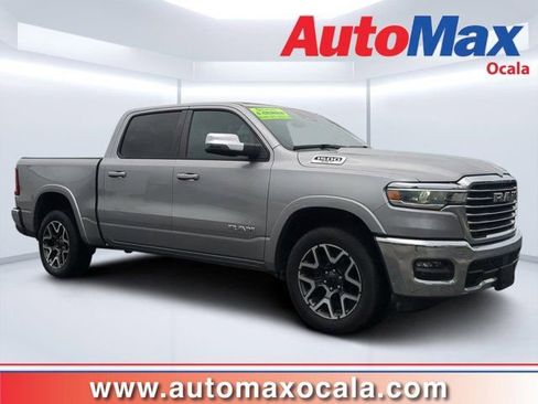 Used 2025 RAM 1500 Laramie AWD/4WD image 1