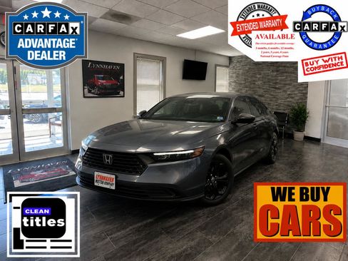Used 2025 Honda Accord SE image 1
