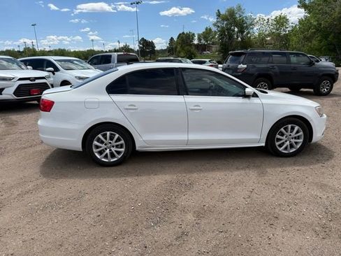 Used 2014 Volkswagen Jetta SE FWD image 6