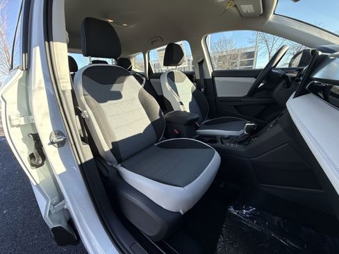 New 2026 Volkswagen Taos S image 25