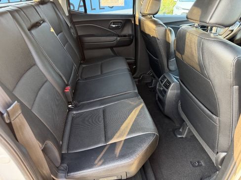 Used 2017 Honda Ridgeline RTL-T image 39