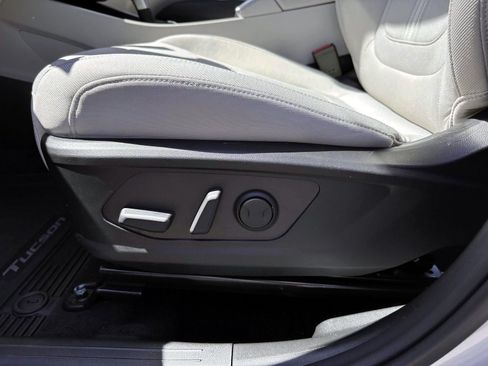 Used 2025 Hyundai Tucson SEL AWD/4WD image 10