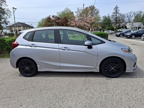 Used 2018 Honda Fit Sport image 8