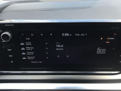 Used 2023 Kia K5 GT FWD image 6