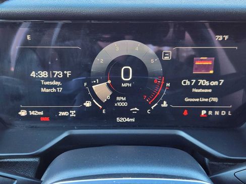 Used 2025 GMC Acadia Elevation w/ Elevation Premium Package image 18