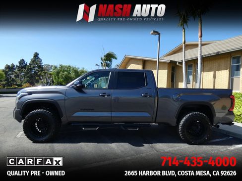 Used 2025 Toyota Tundra Limited AWD/4WD image 12