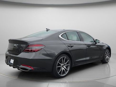 Used 2026 Genesis G70 2.5T RWD image 7