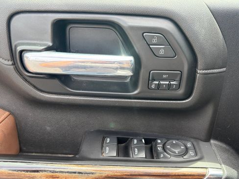 Used 2022 Chevrolet Silverado 3500 High Country w/ LPO, Hitch Package AWD/4WD image 16