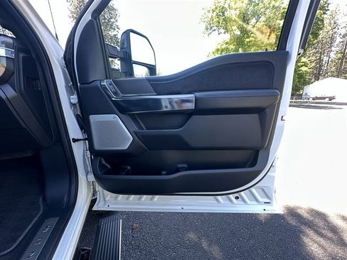 Used 2026 Ford F350 Platinum w/ Tremor Off-Road Package AWD/4WD image 49
