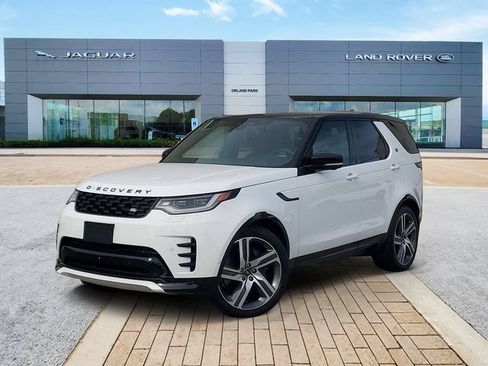 Used 2024 Land Rover Discovery Dynamic SE AWD/4WD image 1