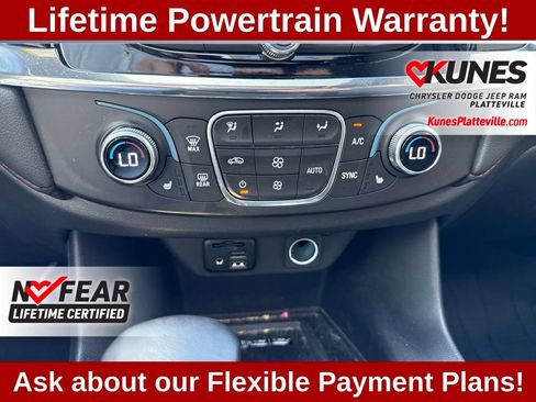 Used 2023 Chevrolet Traverse RS AWD/4WD image 26