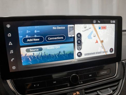 Used 2023 Nissan Altima 2.5 SR w/ SR Premium Package image 13