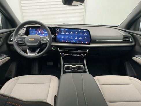 New 2026 Chevrolet Traverse LT image 16