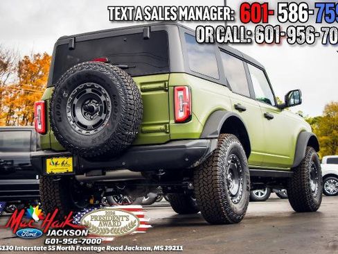 New 2025 Ford Bronco Badlands image 6