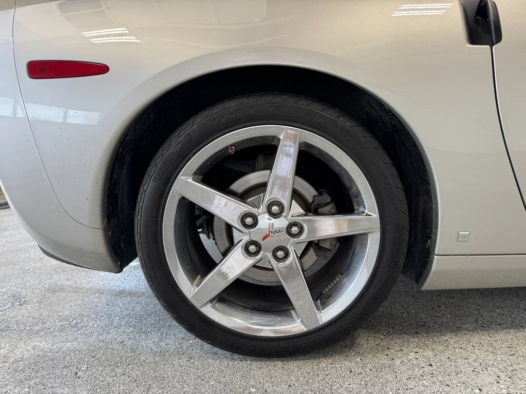 Used 2008 Chevrolet Corvette Coupe RWD image 21