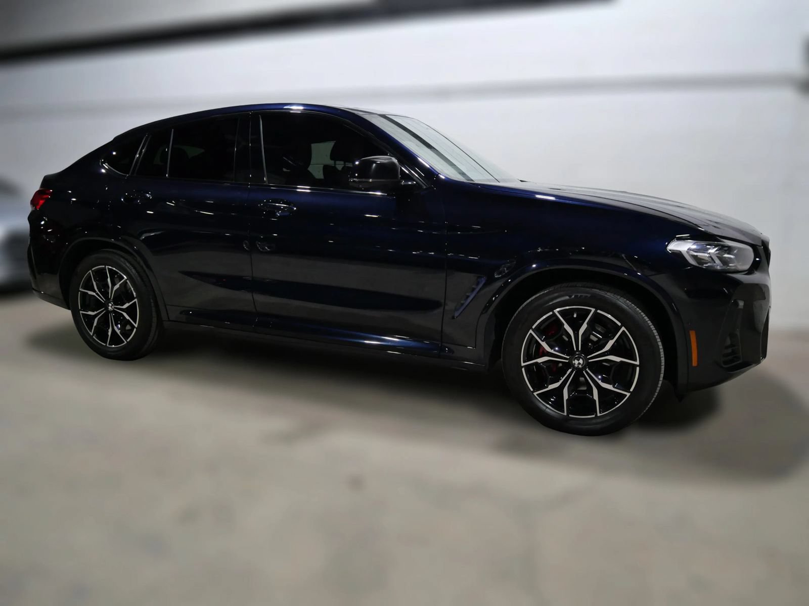 Used 2022 BMW X4 M40i AWD/4WD image 3