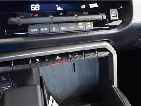New 2026 Toyota Tundra SR5 AWD/4WD image 18