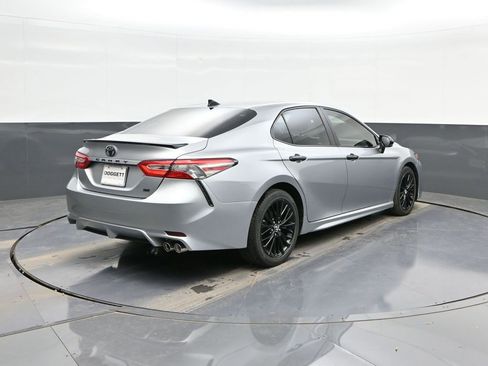 Used 2019 Toyota Camry SE image 10