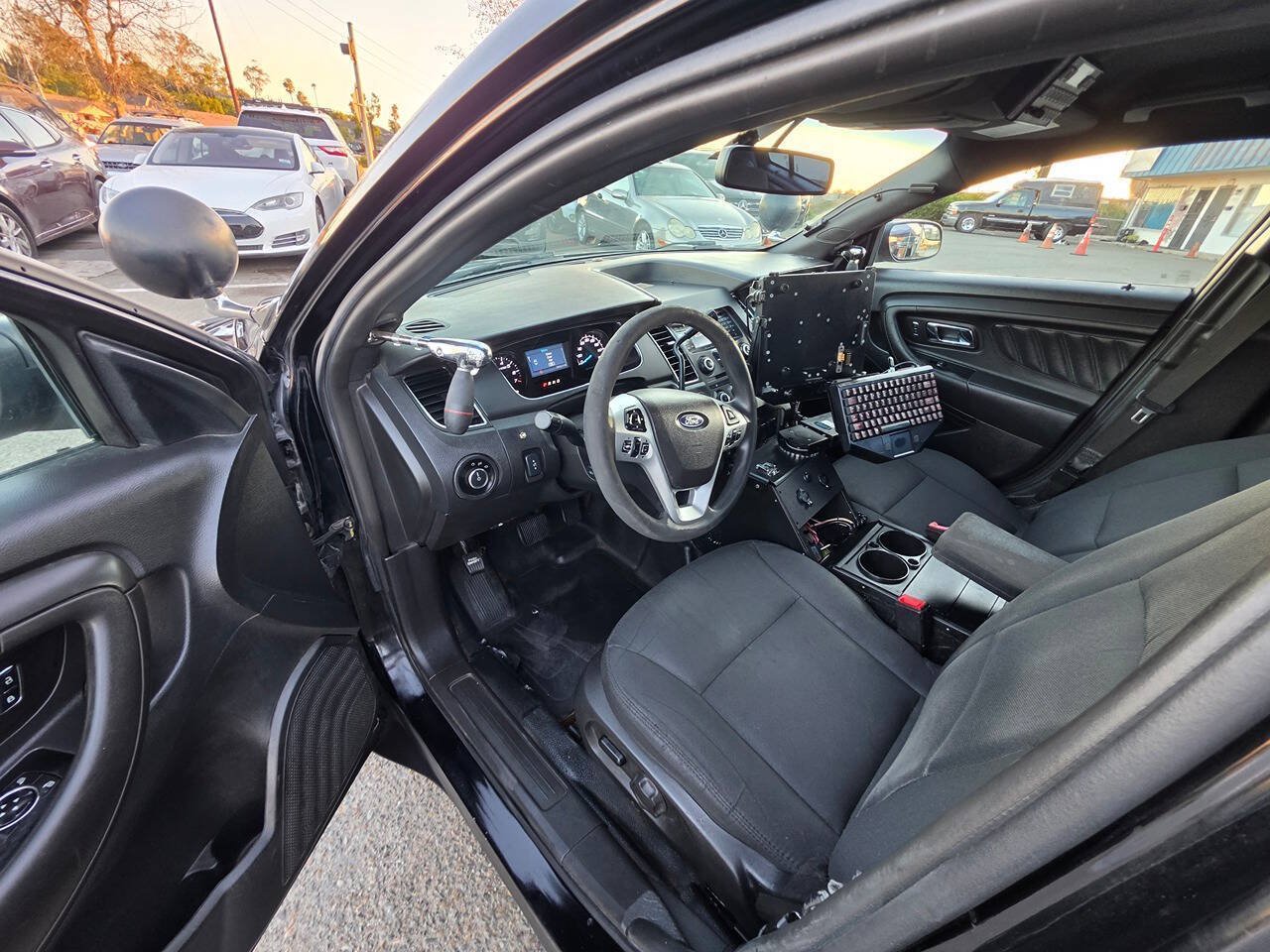 Used 2018 Ford Taurus Police Interceptor AWD image 21