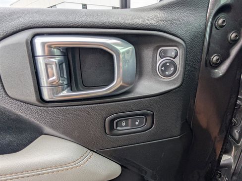 Used 2021 Jeep Wrangler Unlimited Sahara image 14