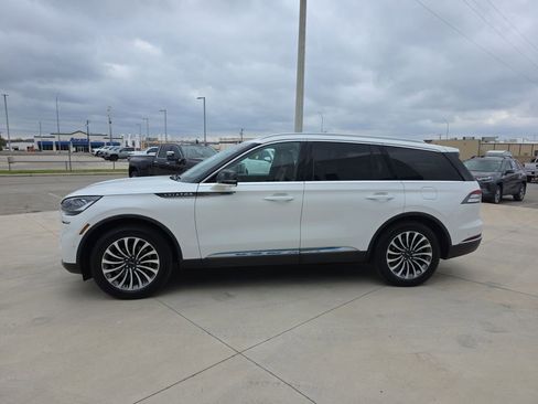 Used 2021 Lincoln Aviator Reserve w/ Equipment Group 201A image 4