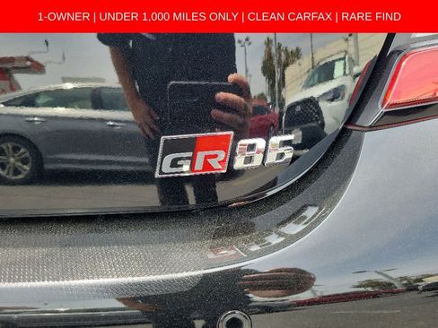 Used 2022 Toyota GR86 Premium w/ ALL Weather Mat Package (TMS) RWD image 12
