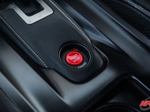 Used 2015 Nissan GT-R Premium image 20