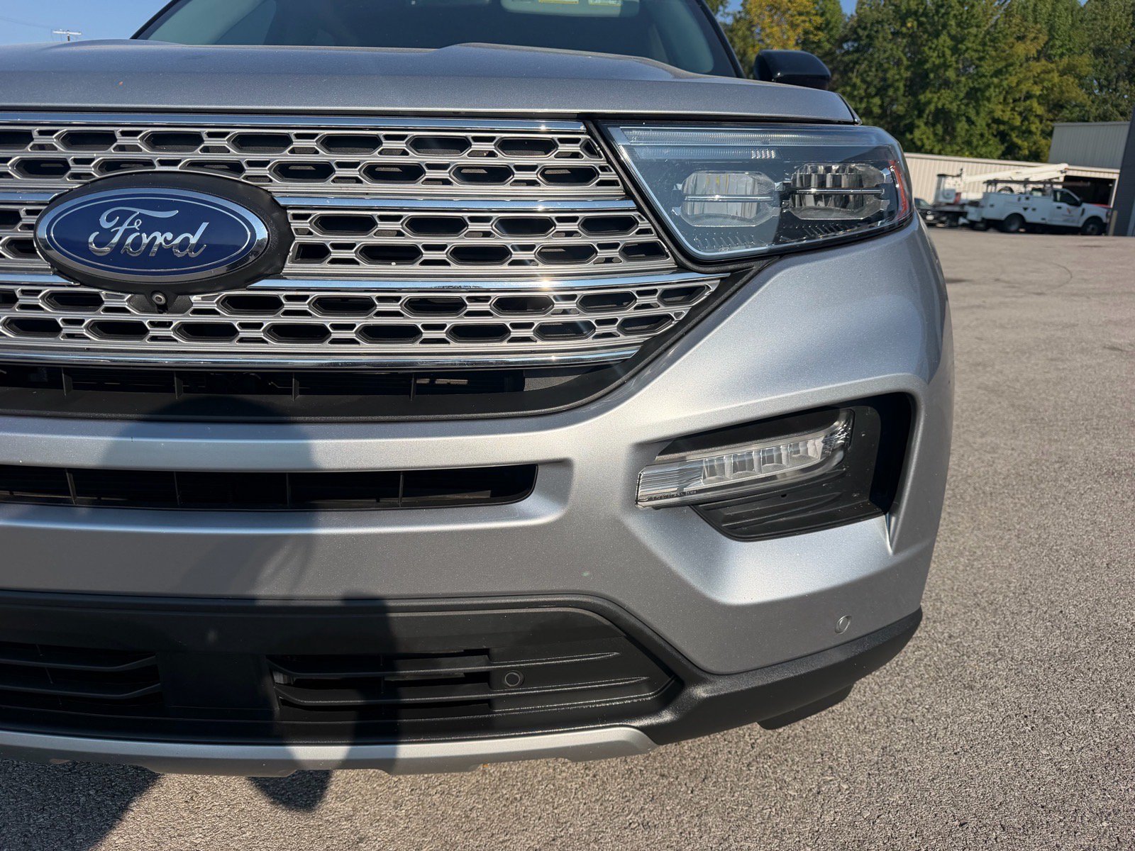 Used 2022 Ford Explorer Limited AWD/4WD image 6