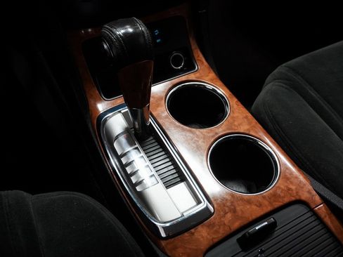 Used 2010 Buick Enclave CX w/ Driver Confidence Package image 24