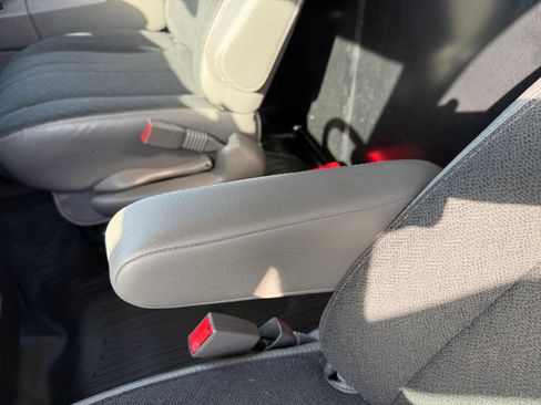 Used 2024 Chevrolet Express 2500 w/ Driver Convenience Package image 13