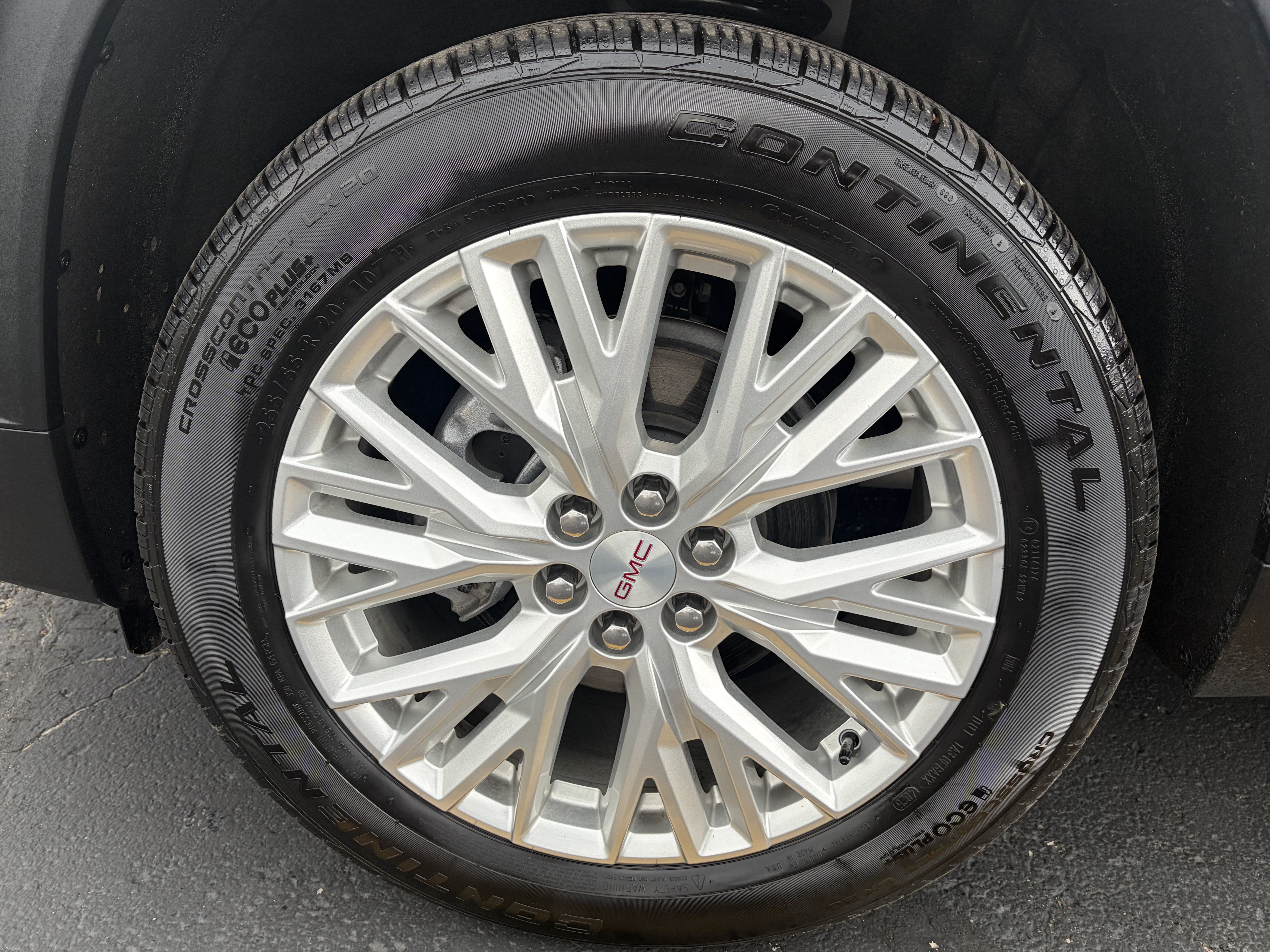 Used 2026 GMC Acadia Elevation w/ Elevation Premium Package FWD image 7