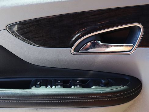 Used 2016 Buick Encore Sport Touring FWD image 40