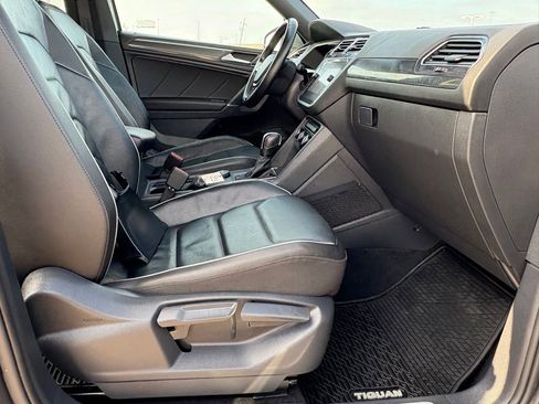 Used 2020 Volkswagen Tiguan SEL Premium R-Line w/ 3rd Row Seat Package AWD/4WD image 42
